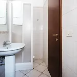 La Hotel 2*