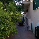 La 2* Fiumicino