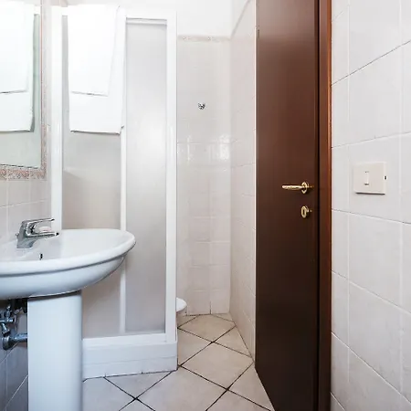 La Hotel 2*