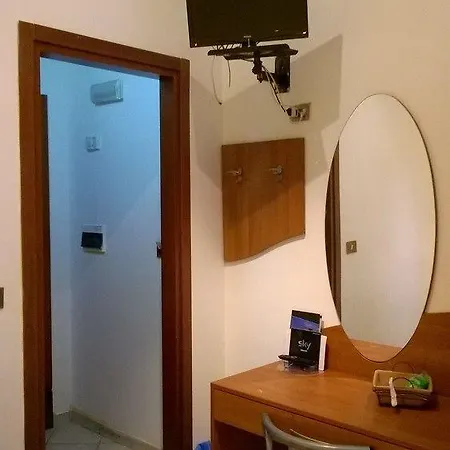 La Hotel 2*